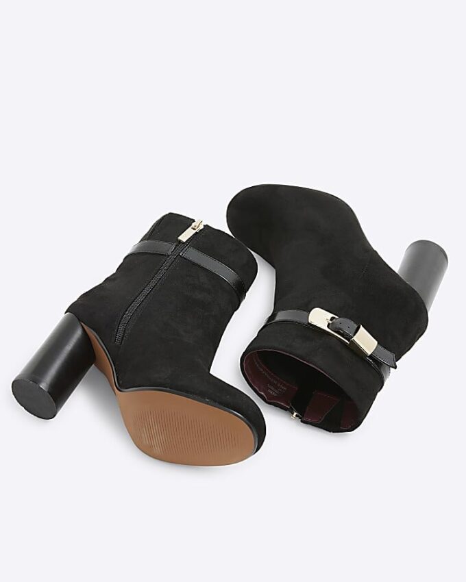 Black Faux Suede Round Heel Buckle Boots