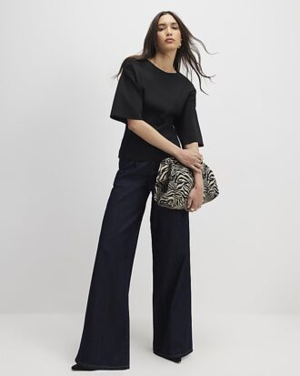 Black Knitted Short Sleeve Top