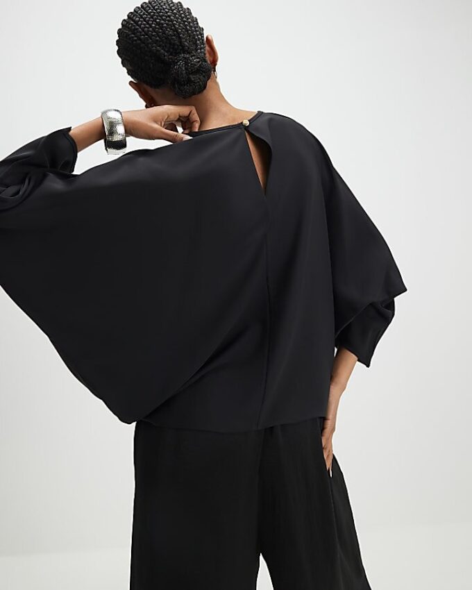 Black Long Sleeve Batwing Top