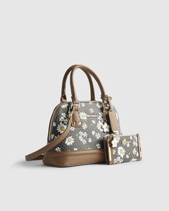 Brown Monogram Daisy Tote Bag Bundle