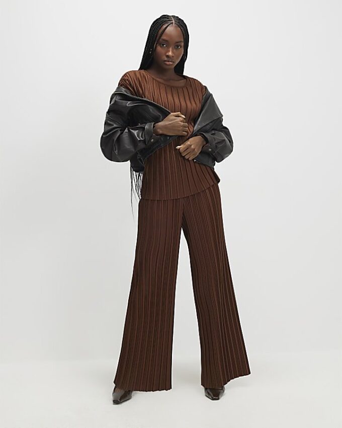 Brown Plisse Short Sleeve Top