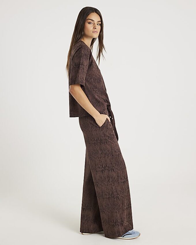 Brown Premium Crinkle Effect Boxy T-shirt