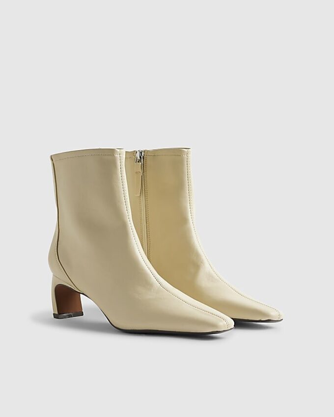 Cream Block Heel Stretch Sock Boots
