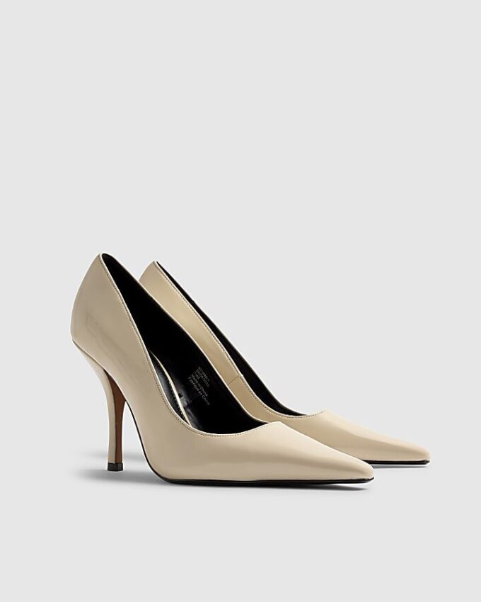 Cream Long Chisel Toe Patent Court Heels