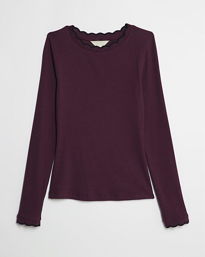 Red Long Sleeve Scallop Trim Top